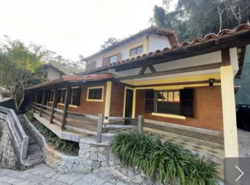 Casa de 4 quartos, Petrópolis · VENDA| PEDRO DO RIO: Casa com 4 quartos, ótima localizacao