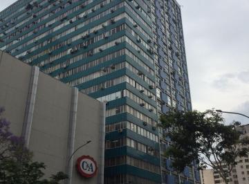 Comercial de 4 quartos, Curitiba · Conjunto Comercial no Centro com 4 salas e com garagem