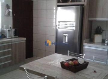 8befdab1602566f9bb3dbeb38892284cc4ecf105 · Sobrado com 3 dormitórios à venda, 194 m² por R$ 700.000,00 - Jardim Imperial - Maringá/PR