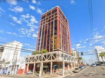 d2fcb920369c002ea415b68817a3bbbf69ac23a5 · Sala comercial em ótima localização