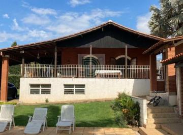 Rural · 400m² · 3 Quartos · 4 Vagas · Linda chácara no Monte Bianco em Araçoiaba da Serra.