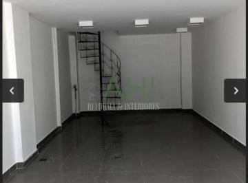 Casa · 70m² · Loja Comercial para Locação no Centro de Niterói-RJ - 70,00 m² de Área