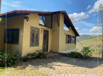 Casa de 3 quartos, Petrópolis · Vende-se charmosa casa em Secretário!