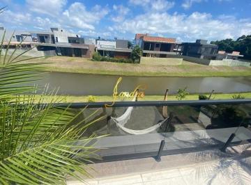 Casa · 250m² · 4 Quartos · 2 Vagas · Sobrado novo Condomínio Próximo a infra e a Lagoa com 4 suites
