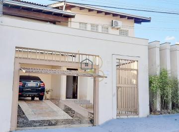 Casa · 236m² · 3 Quartos · 2 Vagas · Casa á VENDA com 3 dormitórios de 250 m2 no Jardim Delta ? Londrina.
