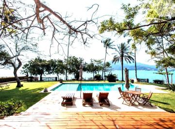 Foto 12 · Casa de Luxo à venda em Ilhabela,6 suítes, pier, poita, piscina, escritura definitiva