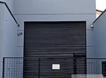 Comercial · 160m² · 2 Vagas · Alugue Salão Comercial em Centro  -  Mogi das Cruzes