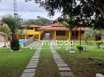 Chácara CH0155 da Imobiliária em Guararema - Método Imóveis · Chácara com 4 quartos à venda, 5 m² por R$ 1.350.000 - Parque Agrinco - Guararema/SP