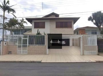 fb9c63f6a590dd2a2581d075f0f54891384f55fd · Casa no bairro Coqueiros com vista parcial para o Mar