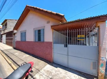 Foto 01 · Vendo casa com 4 quartos sendo 1 suíte no morro Santo Antônio em ótima localização.
