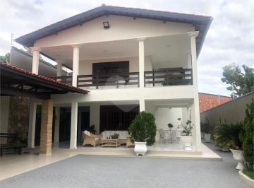 Área de Serviço · Casa com 4 quartos à venda em Messejana - CE