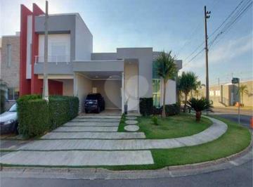 Área de Serviço · Casa térrea com 4 quartos à venda em Residencial beira da mata - SP