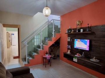Casa · 250m² · 3 Quartos · 2 Vagas · Sobrado em Artur Nogueira - SP