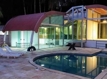 Casa · 357m² · 3 Quartos · 8 Vagas · Casa Moderna no Arujázinho 123 a venda ou locação