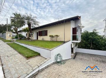 Casa · 266m² · 3 Quartos · 6 Vagas · Faça seu test drive casa mobiliada em Arujá , confira !