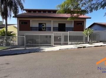 Casa · 350m² · 5 Quartos · 6 Vagas · EXCELENTE IMOVEL EM CONDOMÍNIO FECHADO COM PISCINA, CONFIRA!