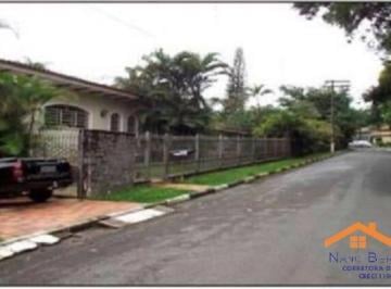 Casa · 1473m² · 5 Quartos · CASA TÉRREA EM EXCELENTE LOCALIZAÇÃO COM PISCINA.