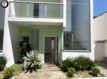 Foto 01 · Casa para locação em Itanhaém-SP, bairro Savoy: 3 quartos, 1 suíte, 1 sala, 1 banheiro, 1 vaga de ga