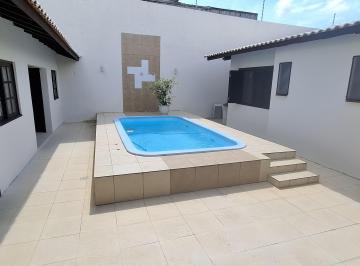 Casa de 3 quartos, Florianópolis · Casa à Venda, 195 m2, 3 Dormitórios(1S), 4 Vagas , Itacorubi , Florianópolis/SC
