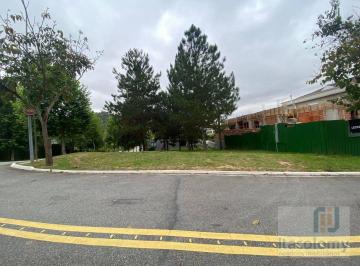 14d60aa443a715601504e9ac273e8ed04a352ec2 · Terreno de esquina à venda - 545 - m² - Villa Solaia Tamboré