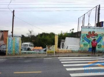Comercial · 8700m² · Área Perfeita para Incorporação com 8,700m²  -  CARAPICUÍBA.