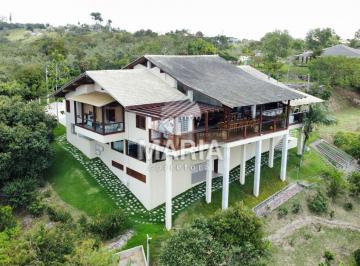 Casa de 6 quartos, Gravatá · Casa em condomínio estilo fazenda com 06 suítes à venda em Chã Grande/PE!