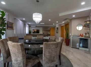 Apartamento · 200m² · 3 Quartos · 4 Vagas · Moderno e suntuoso. Rua tranquila no Jd Anália Franco.