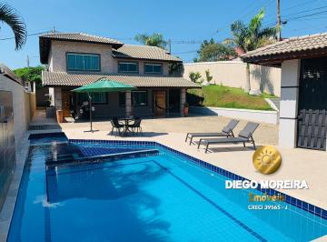 Casa · 703m² · 3 Quartos · 9 Vagas · Casa À venda em Terra Preta com 3 dormitórios, suíte com hidromassagem.