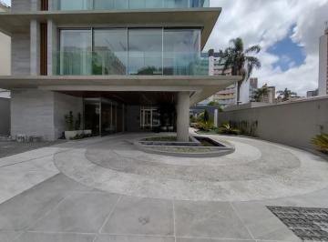 Apartamento de 4 quartos, Curitiba · Alto padrão. Apartamento com 372 m² úteis 4 suítes, 5 vagas e cave no Batel