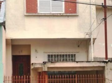 Casa · 143m² · 2 Quartos · 1 Vaga · Sobrado com 2 quartos para reforma no Bairro Cerâmica