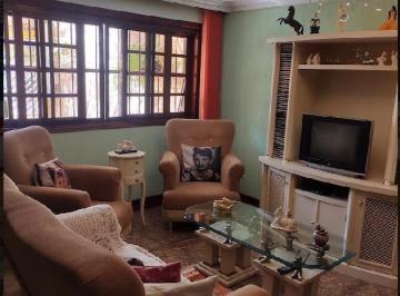 2021/11/a662a13d22e7728e25bb5bf81a9f086e.jpg · Sobrado na Vila Ema 179 m² - 4 dorms sendo 01 suíte, 2 Vagas