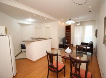 Sala e cozinha · Apartamento à venda na Savassi, BH-MG: 1 quarto, 1 sala, 1 banheiro, 1 vaga de garagem, 50,01m² de á