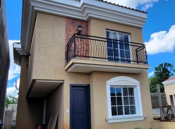 Casa de 3 quartos, Ponta Grossa · Sobrados Vila Estrela