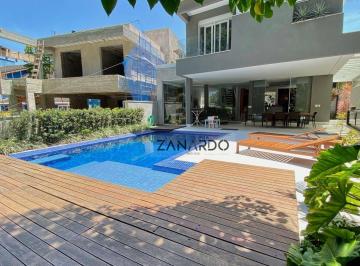Área da piscina · Casa em Riviera de São Lourenço
