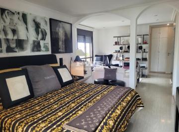 Suite master · APARTAMENTO AMPLO ORIGINAL 4 QUARTOS EM UMA DAS MELHORES RUAS DO PARAISO