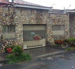 4b208f4552ce630d273dc9b10e19bb9304a3d39d · Casa com 4 dormitórios à venda, 200 m² por R$ 320.000,00 - Cecap - Lorena/SP