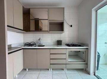 Casa · 115m² · 2 Quartos · 2 Vagas · Sobrado para locação anual com 02 suítes, centro de Camboriú