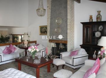 Casa · 347m² · 3 Quartos · 1 Vaga · casa com pátio na Praia da Cal Torres RS