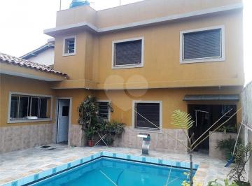 Área de Serviço · Casa com 6 quartos à venda em Jardim Maria Rosa - SP