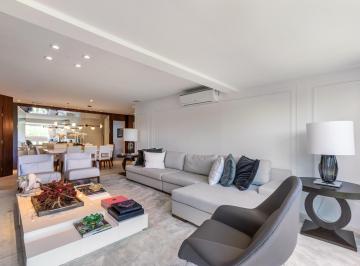 Apartamento de 2 quartos, Curitiba · APARTAMENTO DE REVISTA, VISTA E PRIVACIDADE EM TODAS AS JANELAS