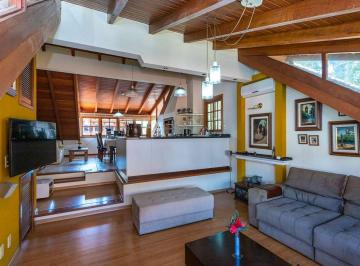 Casa · 250m² · 3 Quartos · 2 Vagas · Casa de condomínio em  Avenida Coronel Marcos - Pedra Redonda - Porto Alegre/RS