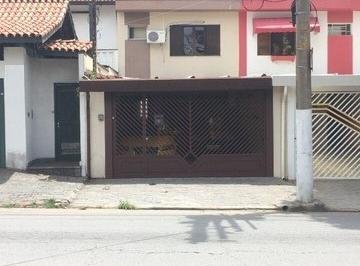 Casa · 332m² · 3 Quartos · 4 Vagas · More perto de tudo que você precisa!