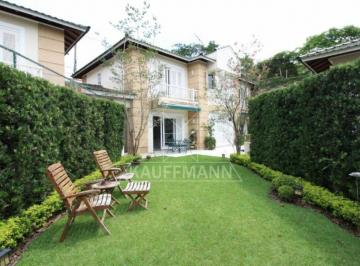 Casa · 620m² · 3 Quartos · 5 Vagas · Charme e bom gosto em Condomínio Fechado