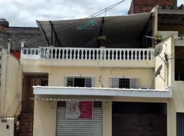 Casa · 4 Quartos · 1 Vaga · Sobrado à venda na Vila Verde.