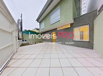 Casa · 188m² · 4 Quartos · 4 Vagas · Casa em Moema - Uso Comercial ou Residencial 04 dorm 02 suítes 04 banheiros e 04 vagas