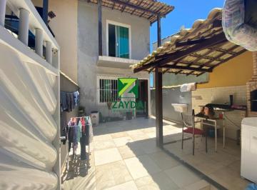 Foto 01 · Casimiro de Abreu-RJ: Casa à Venda no Bairro Peixe Dourado I - Barra de São João com 2 Suítes e Vaga