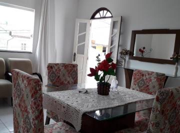 Foto 01 · Casa no primeiro andar com 4/4, sendo 1 suíte no Jockey