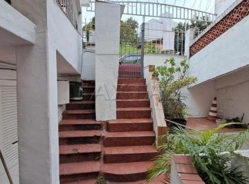 Casa · 32m² · 1 Quarto · Casa , otima localização, com 01 dormitório, no Bairro da Vila Aurora