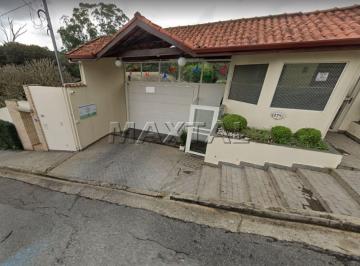 Casa · 145m² · 4 Quartos · 2 Vagas · Casa com 150m², 03 dormitórios com armários, 01 suíte, cozinha planejada e 02 vagas.