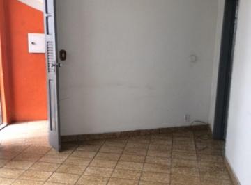 Apartamento · 270m² · 3 Quartos · Prédio com 3 pavimentos com 270m² na Ilha de Santa Maria
